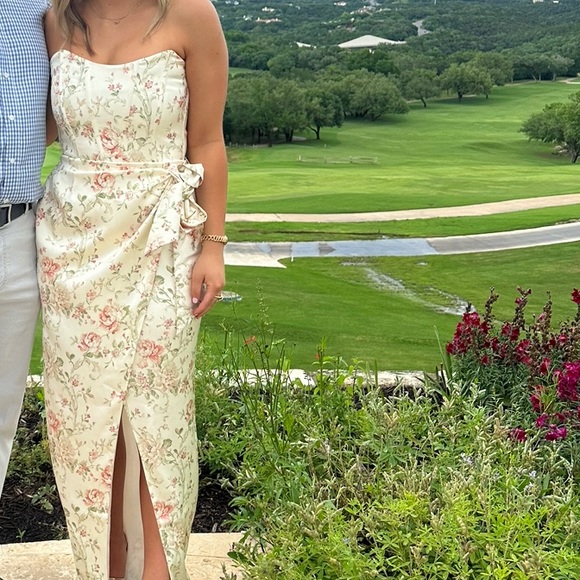 V. Chapman June Dress, Size M worn once and in perfect condition - Picture 1 of 3